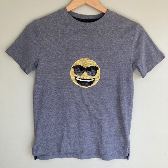 Cat & Jack Emoji Boys T-Shirt Size M (8-10) Grey with Sequin Smiley Face - Picture 1 of 5